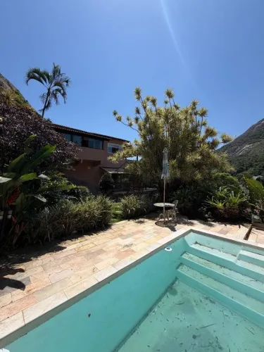 Casa com 4 dormitórios à venda, 374 m² - Itacoatiara - Niterói/RJ