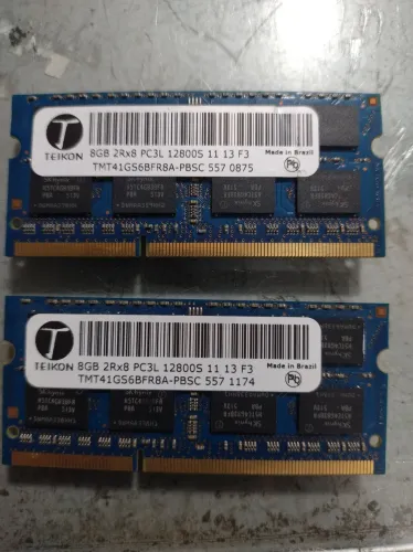 Duas memória de 8 gb cada DDR3.  Note  pc3l 12800.