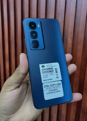 Smartphone Itel - City 100 - Novo Lacrado 256Gb/4Ram azul