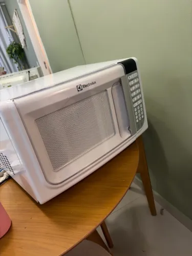 Microondas Electrolux 31L