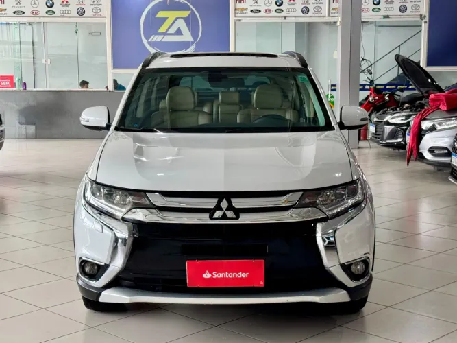 Mitsubishi Outlander 2.2 165cv Diesel Aut. 2016