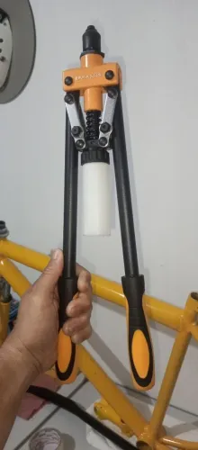 Alicate Rebitador Manual 17 Polegadas com Suporte para Rebites