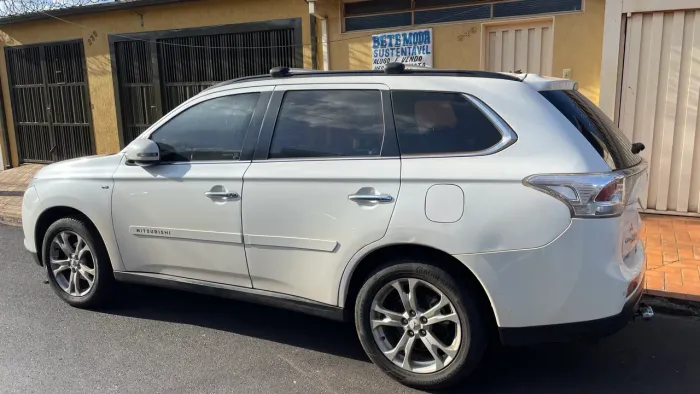Mitsubishi Outlander 3.0/ GT 3.0 V6 Aut. 2014
