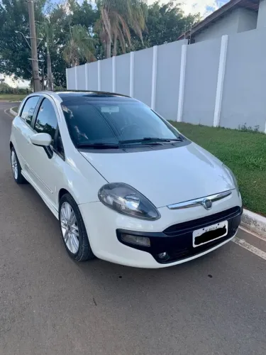 Fiat Punto Sporting 1.8 Flex 8v/16v 5P 2016