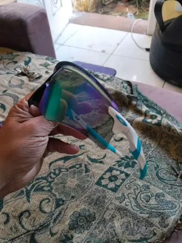 Óculos esportivo Oakley lindo
