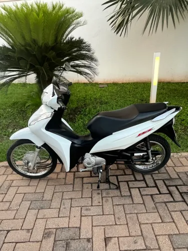 HONDA BIZ 110i 2023 BRANCA