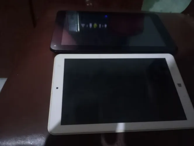 2 Tablets com defeito