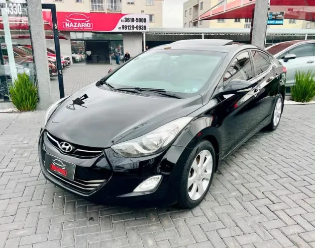 Hyundai Elantra GLS 1.8 16V Aut. 2013