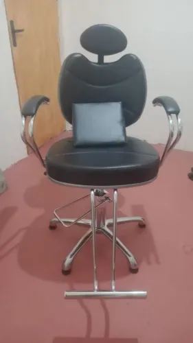 Cadeira e Carrinho Auxiliar para Salão de Beleza