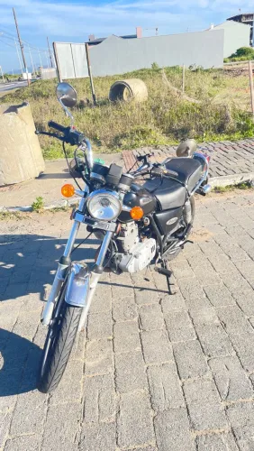 Suzuki intruder 125 2011