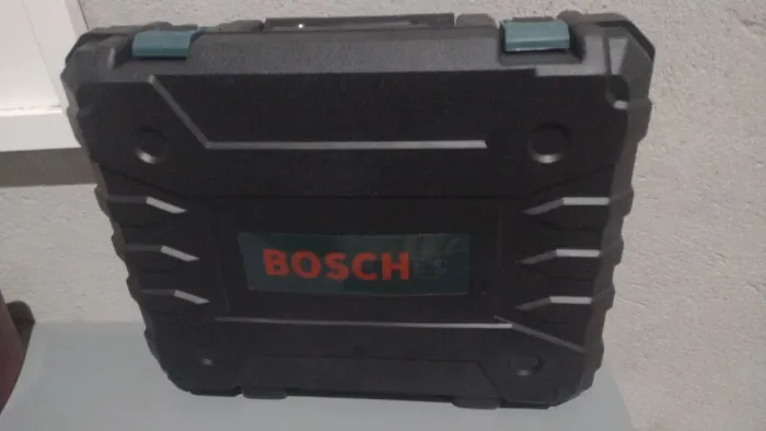 Kit Bosch Furadeira e lixadeira