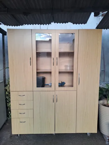 Armário para cozinha com rodinhas