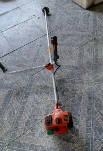 Roçadeira husqvarna 323 R