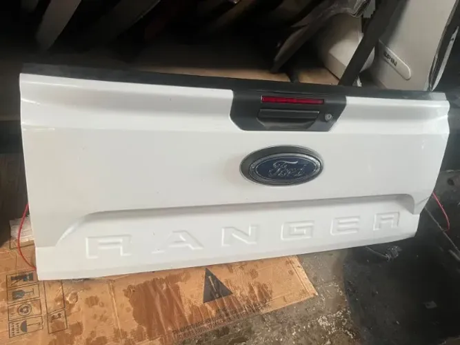 TAMPA TRASEIRA FORD RANGER 2024 - ORIGINAL