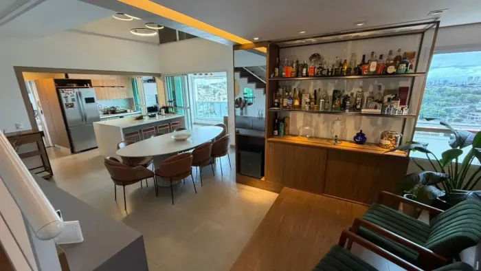 Maravilhoso Omni Residence duplex porteira fechada à venda