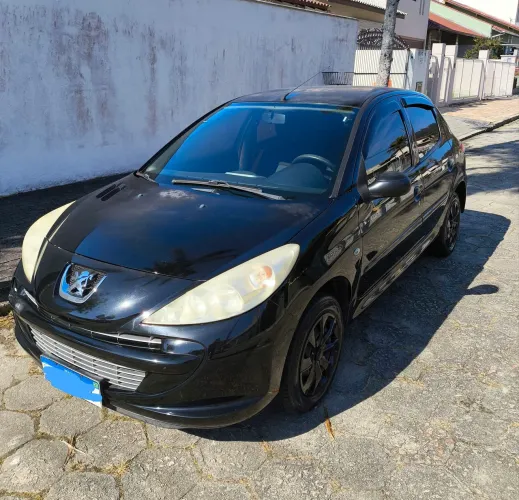 Peugeot 207 XR 1.4 Flex 8V 5P 2012