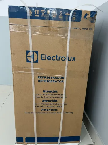 Frigobar Electrolux 90L
