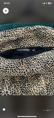 Calça animal print Le Lis Blanc