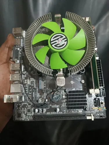 Placa mãe 1155 H61 G860 4 GB DDR3