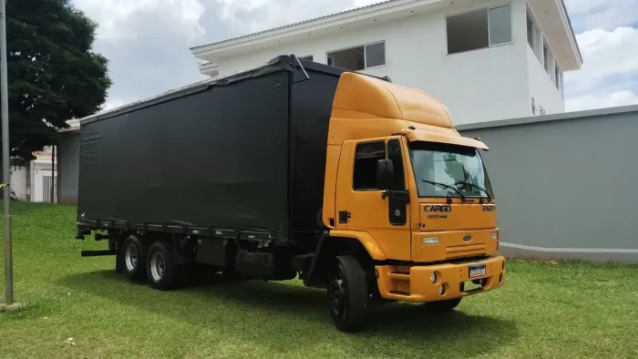 Ford cargo 2422