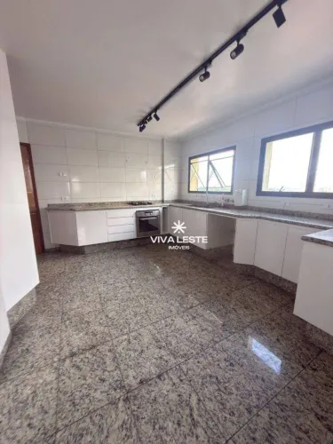 Cobertura com 4 dormitórios à venda, 365 m² por R$ 2.400.000,00 - Jardim Anália Franco - S