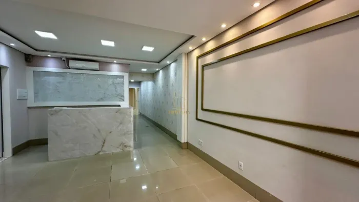 Casa comercial no Recanto dos Passaros