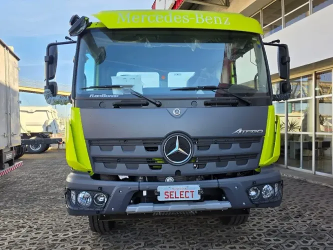 Mercedes-Benz Atego 3133 CE 6X4.