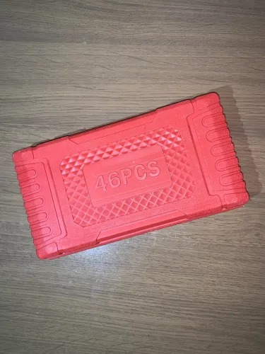 Desapego kit de ferramentas 46 peças ?