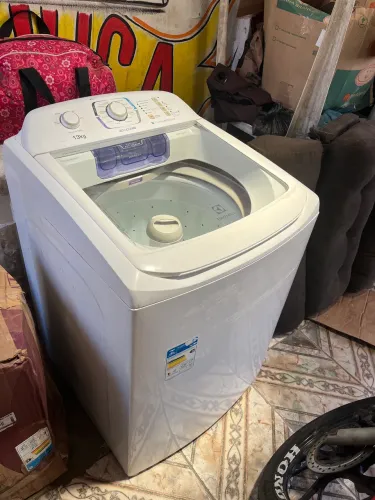 Vendo uma máquina faz tudo da eletrolux 