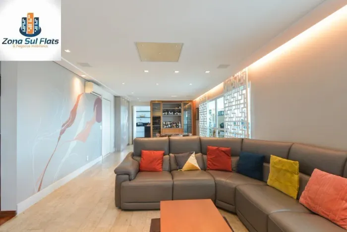 Apartamento à Venda Na Saúde Com 3 Suítes e 4 Vagas - Varanda Gourmet - Andar Alto