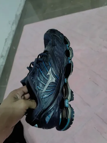 Tênis mizuno pro 8 