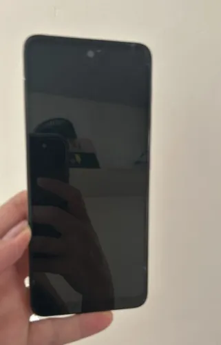 celular E40 - 4GB RAM | Usado