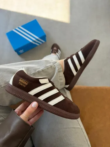 Tênis Adidas Samba Tokyo Couro Feminino Cor: Marrom/Branco - Disponível 34 AO 39