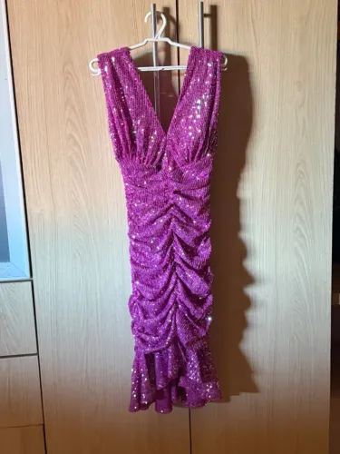 Vestido de paetê rosa curto da unity seven
