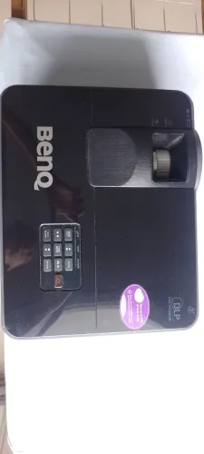 Projetor Data Show BenQ DLP com Entrada HDMI