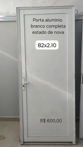 Porta e janela em alumínio