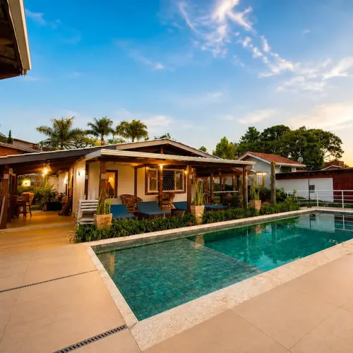CASA ESPETACULAR com 585m² PÉ NA ÁGUA! REPRESA BRAGANÇA | PIRACAIA