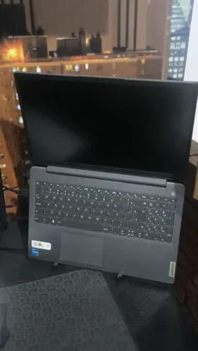 Notebook Lenovo i3 11º geração 15 polegadas