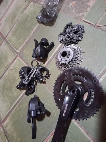 LConjunto completo andamento+câmbios+passadores Shimano Torney Tx