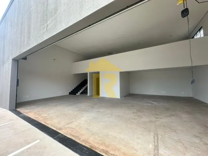 Salão Comercial para Locação no Jardim Alto Alegre em São José do Rio Preto-SP: 1 Sala, 2