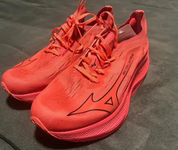 Tenis Mizuno Wave Rebellion PRO 2 TAM 44 (Novo,Nunca Usado)