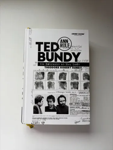 Livro - ?Ted Bundy? 