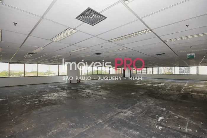 Laje corporativa disponível para locação com 885m² no Edifício Palace Berrini.