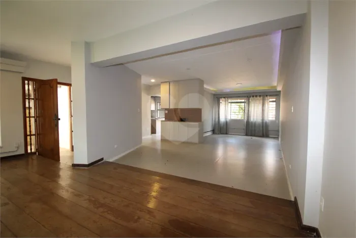 Casa com 4 quartos à venda em Granja julieta - SP