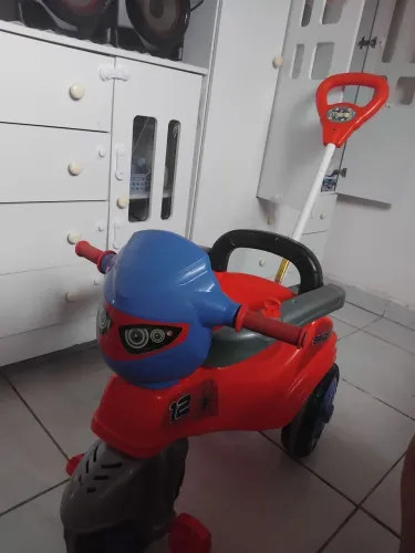Triciclo  do homem aranha 
