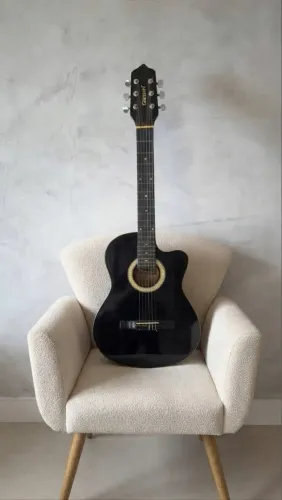 Violão eletroacústico Giannini