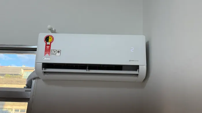 Ar condicionado Midea 8.000 bitus inverter 6 meses de uso