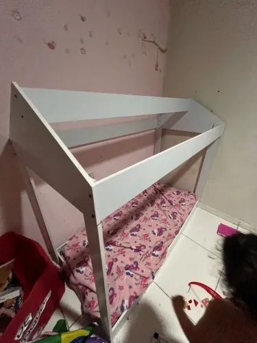 Cama montessoriana casinha