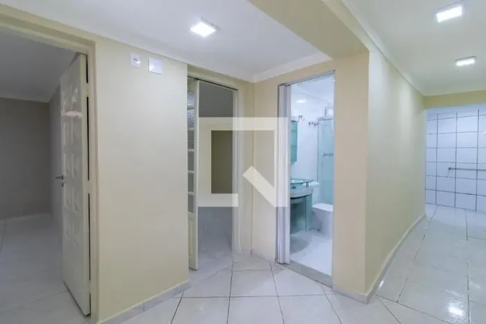 Casa à Venda - Água Fria, 2 Quartos, 70 m2