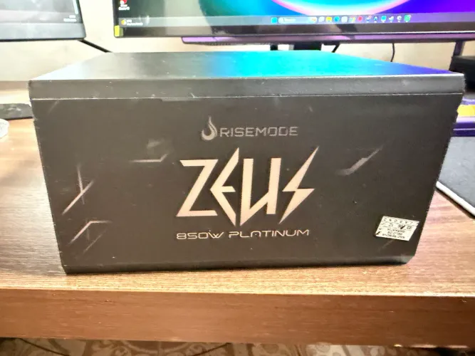 Fonte Rise Mode Zeus 850W Platinum Full Modular